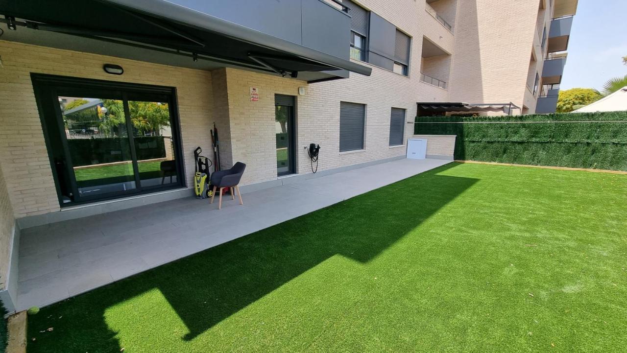 Apartamento Diseno Con Jardin Privado A 100 Metros Del Mar Torredembarra Extérieur photo