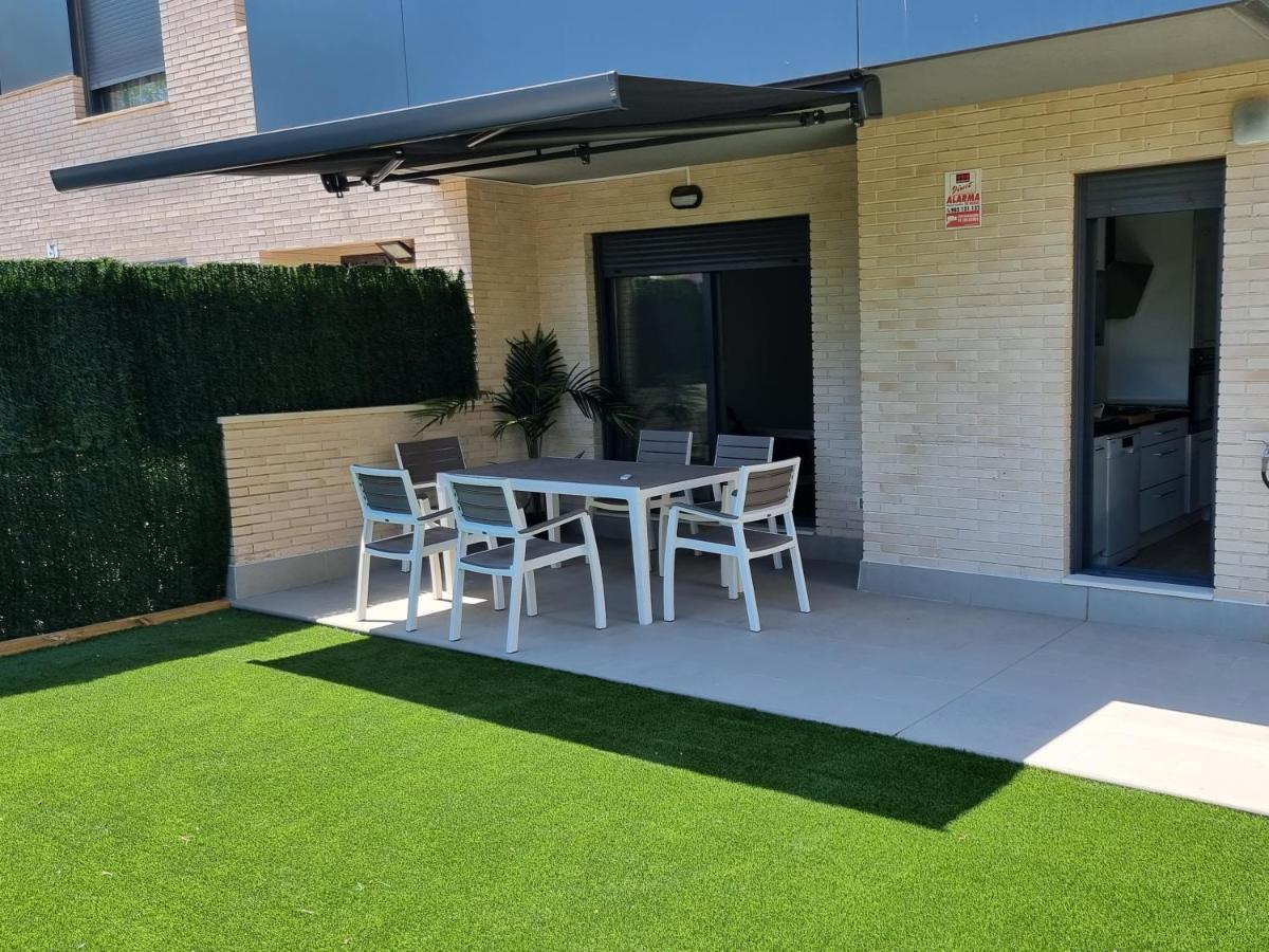 Apartamento Diseno Con Jardin Privado A 100 Metros Del Mar Torredembarra Extérieur photo